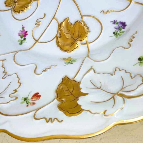 Stunning Antique von Schierholz Gold Gilded Leaves Relief Molded Porcelain Bowl - Picture 6 of 13